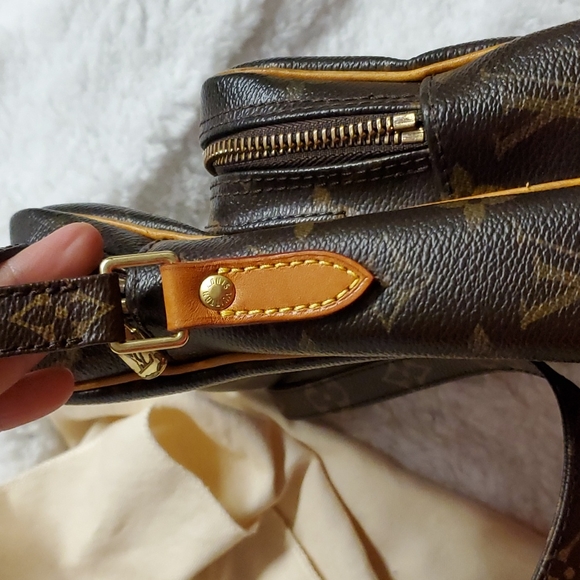 LV bag - Picture 5 of 12